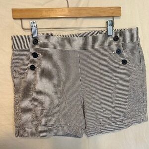 Sandro Nautical Shorts Women's 12 Navy & White Striped Seersucker 4.5" Inseam